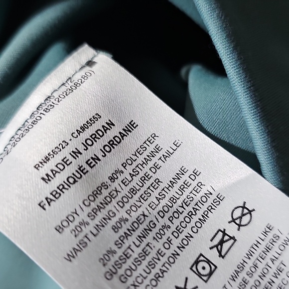 Nike One High Waisted‎ Green Shorts Size XS NWT - Picture 4 of 8